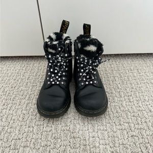 Dr Marten girls boot SIZE 10